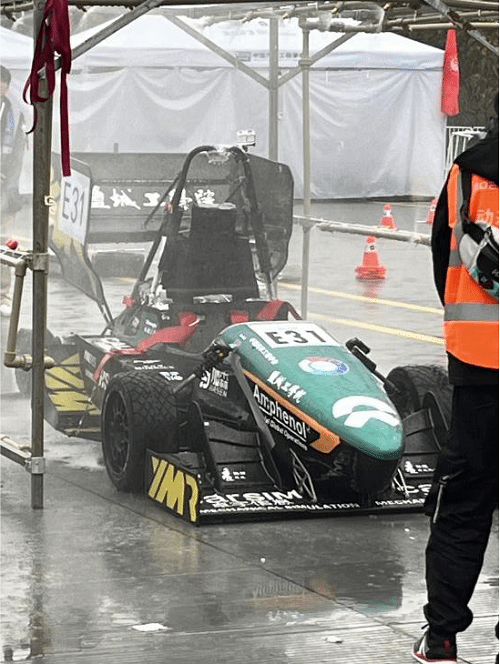 我校方程式车队获得中国大学生电动方程式汽车大赛二等奖